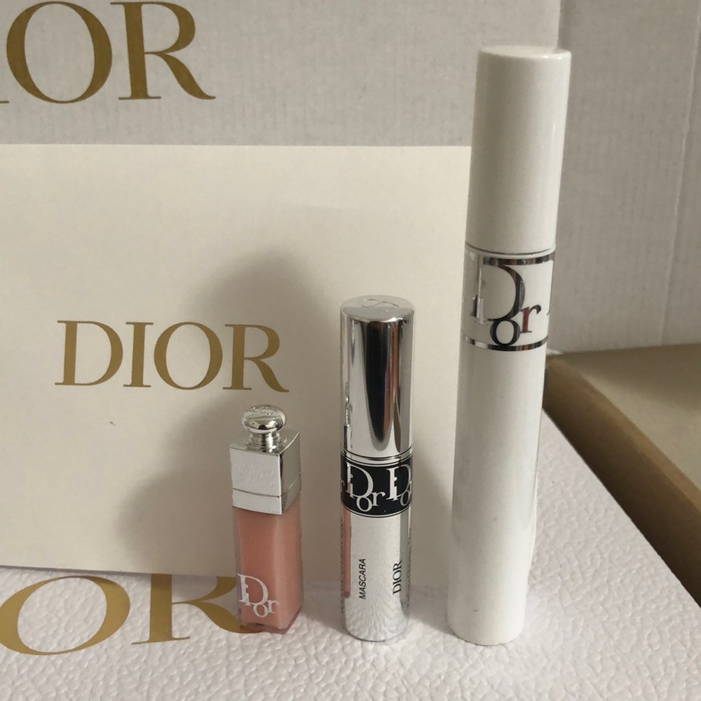 Dior Makeup Set - Picture 4 of 5